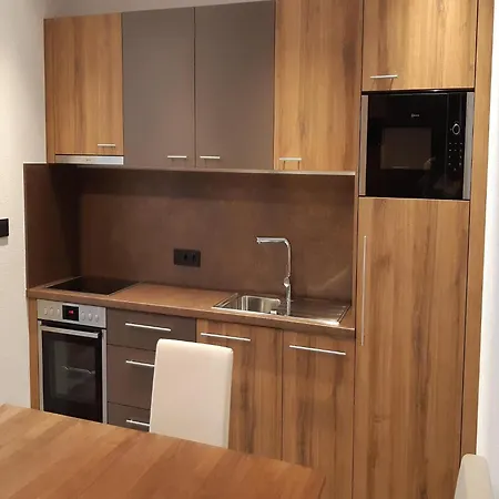 In Near Lifts, Cleaning Included Apartment Sölden