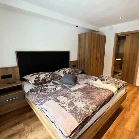Apartamento In Near Lifts, Cleaning Included