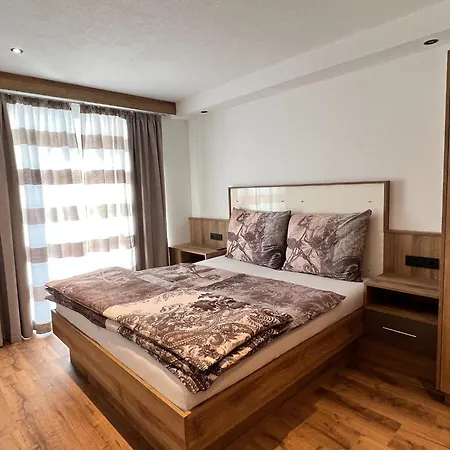 Apartment In Near Lifts, Cleaning Included Sölden