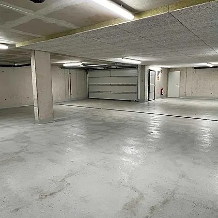 In Near Lifts, Cleaning Included * Ζόλντεν