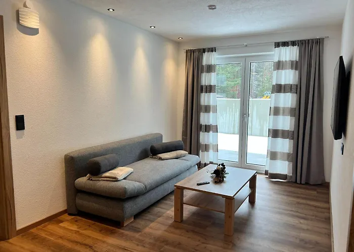 In Near Lifts, Cleaning Included Апартаменты