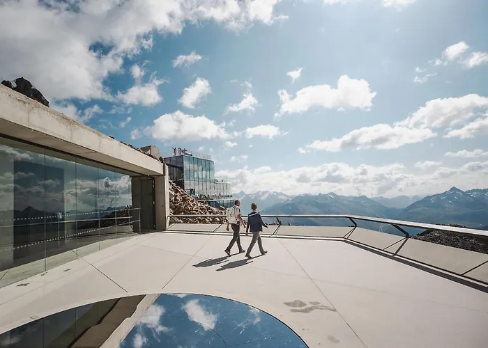 In Near Lifts, Cleaning Included Апартаменты