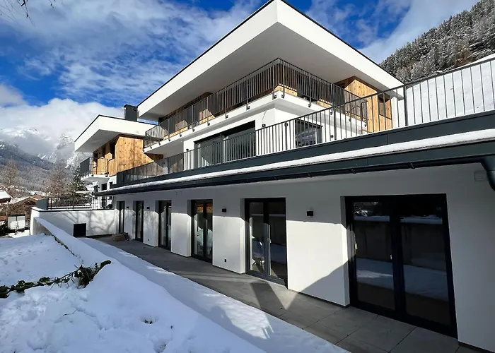 In Near Lifts, Cleaning Included Апартаменты